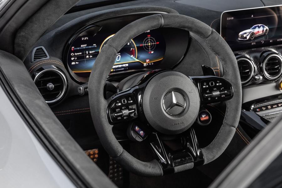 Интерьер Mercedes-AMG GT Black Series (C190) 2020 года  (WW) (фото 94 из 107)
